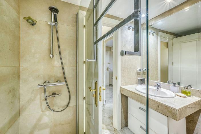 Image No.20-Appartement de 2 chambres à vendre à Marbella