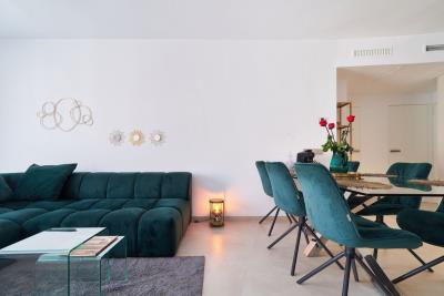 10-bb915d1cb19341576dcdc994b81ab9c5