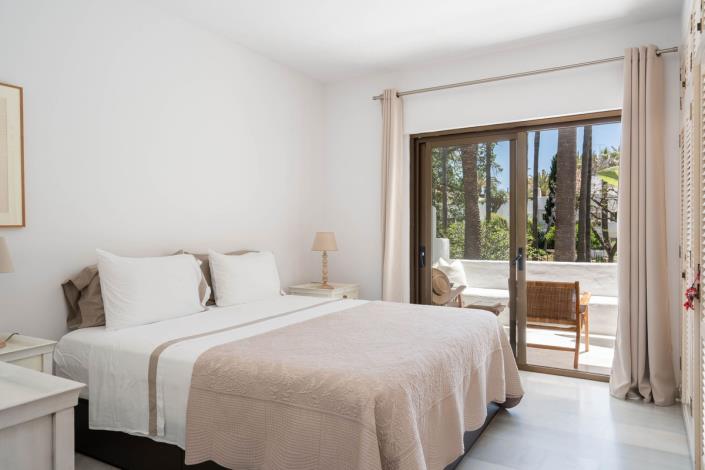 Image No.14-2 Bed Apartment for sale