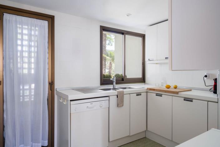 Image No.18-2 Bed Apartment for sale