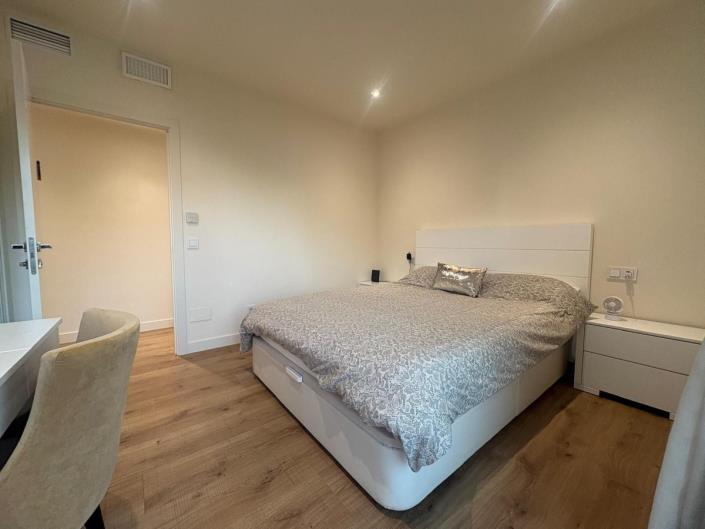 Image No.27-4 Bed Apartment for sale