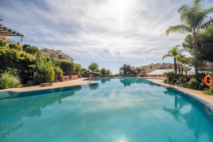 Image No.2-4 Bed Apartment for sale