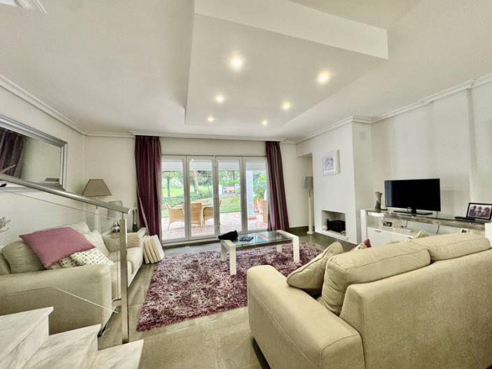 Image No.5-3 Bed Semi-Detached for sale