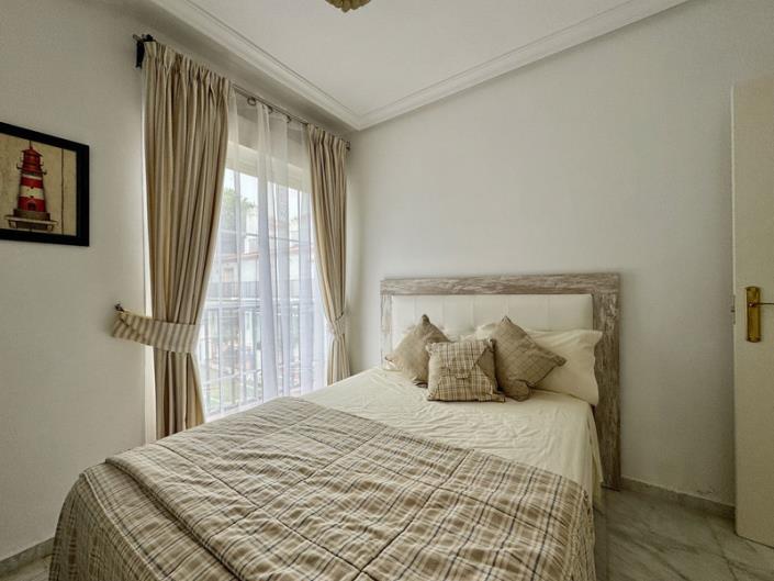 Image No.6-3 Bed Semi-Detached for sale