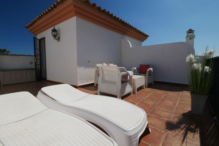 Image No.8-3 Bed Semi-Detached for sale