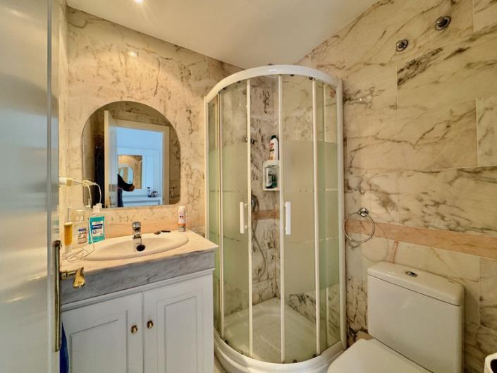 Image No.10-3 Bed Semi-Detached for sale