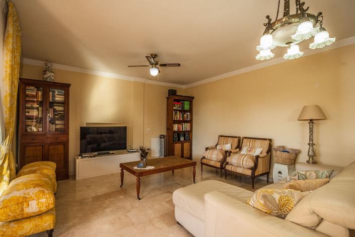 Image No.13-2 Bed Apartment for sale