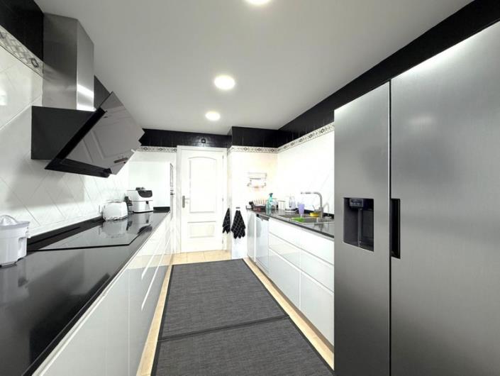 Image No.28-2 Bed Penthouse for sale