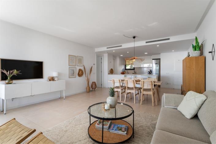 Image No.8-3 Bed Apartment for sale