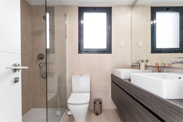 Image No.14-3 Bed Apartment for sale