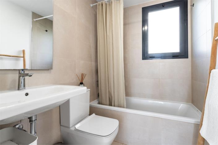 Image No.16-3 Bed Apartment for sale