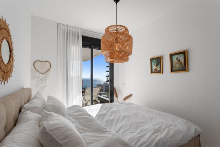 Image No.17-3 Bed Apartment for sale