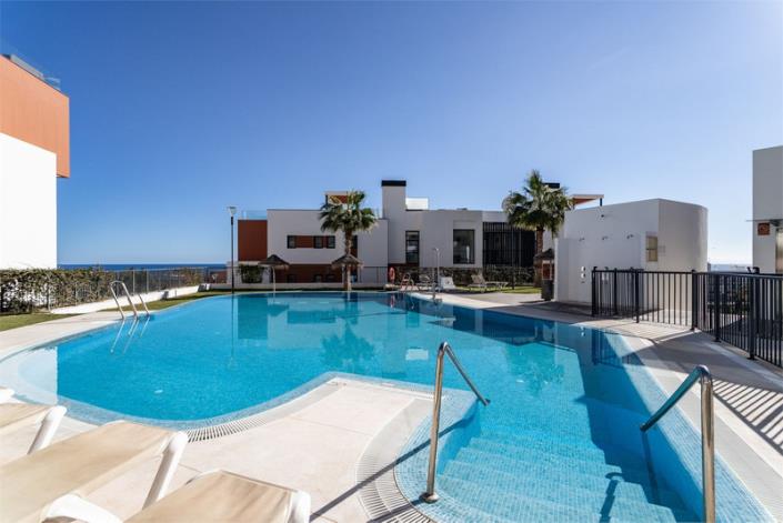 Image No.23-3 Bed Apartment for sale