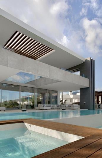 Image No.17-6 Bed Villa / Detached for sale