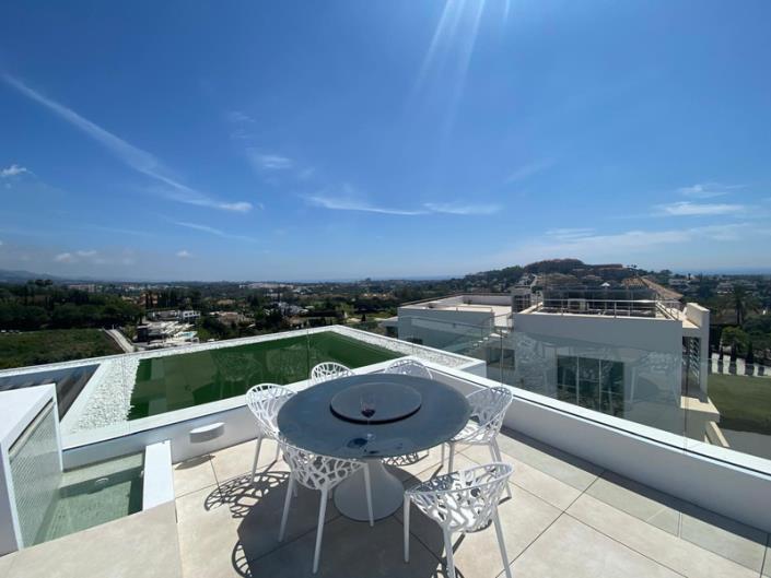 Image No.20-6 Bed Villa / Detached for sale