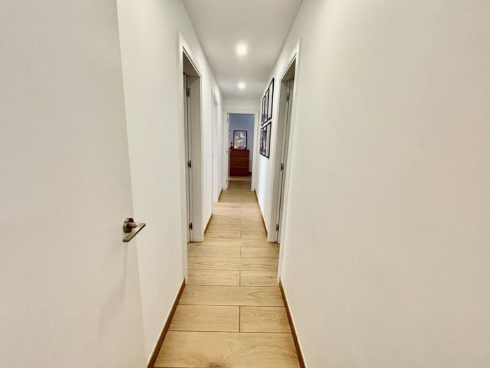 Image No.5-4 Bed Apartment for sale