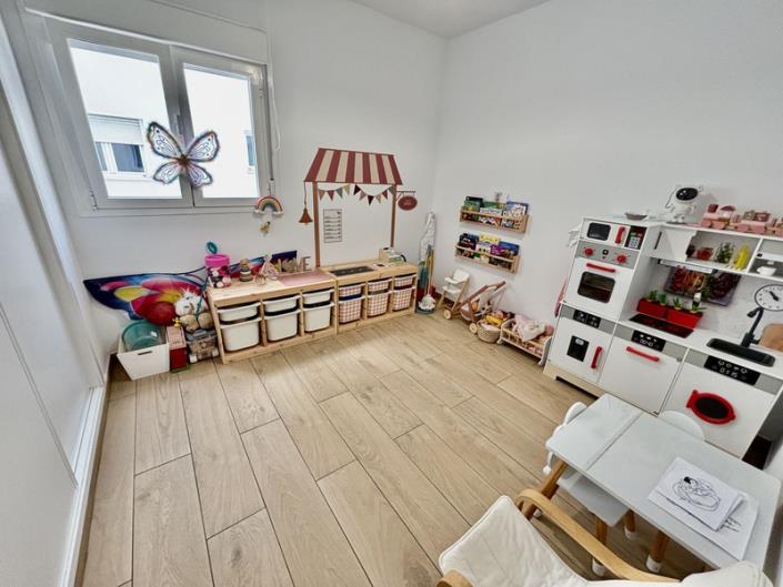 Image No.19-4 Bed Apartment for sale