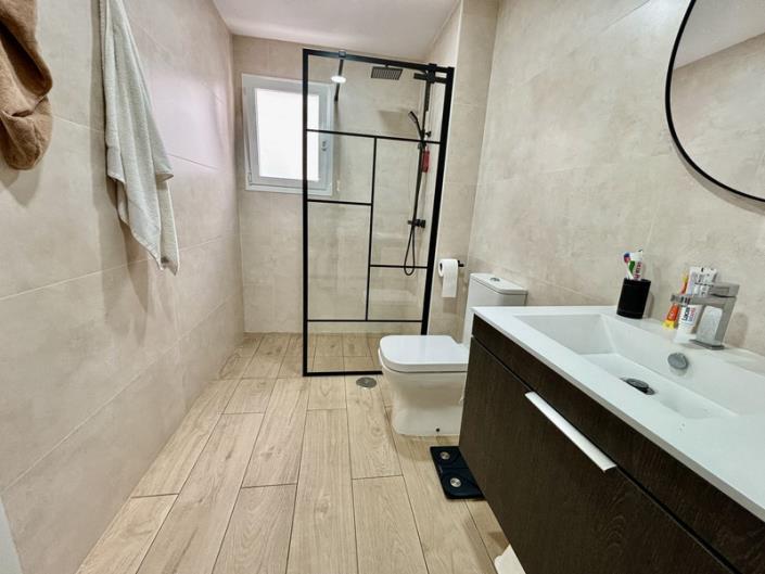 Image No.27-4 Bed Apartment for sale