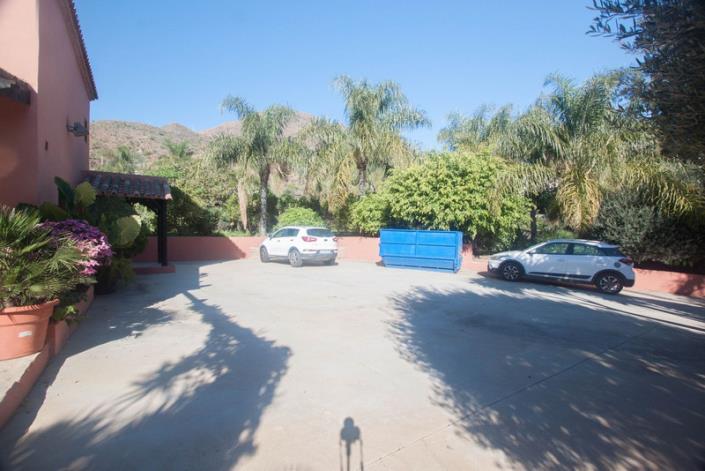 Image No.25-4 Bed Finca for sale