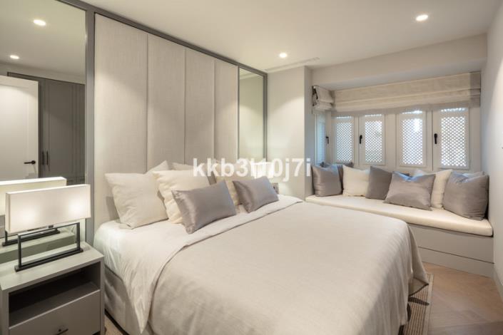 Image No.14-3 Bed Apartment for sale