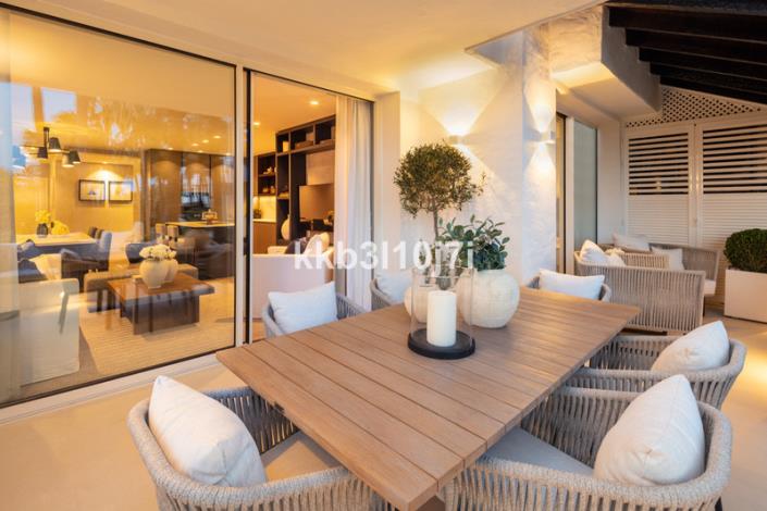 Image No.18-3 Bed Apartment for sale