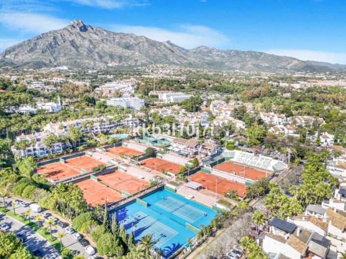 Image No.22-3 Bed Apartment for sale