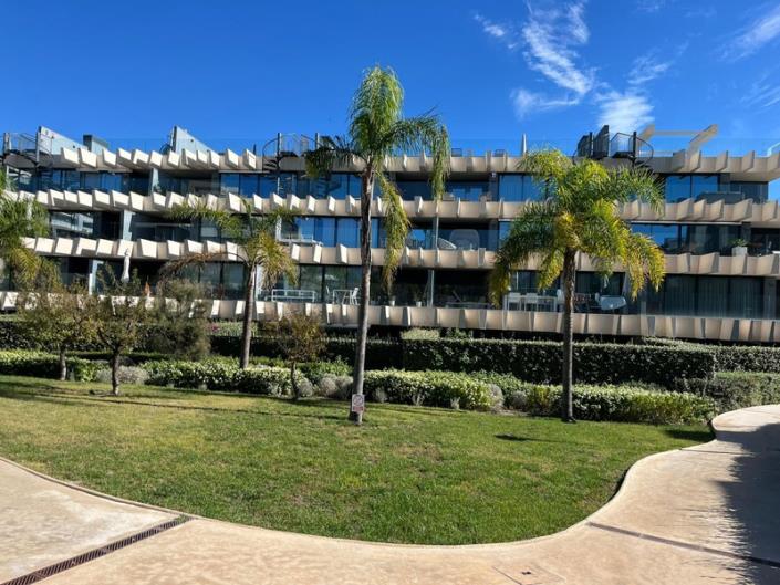 Image No.15-3 Bed Apartment for sale