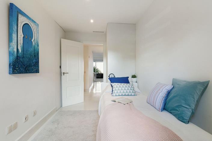 Image No.13-2 Bed Apartment for sale