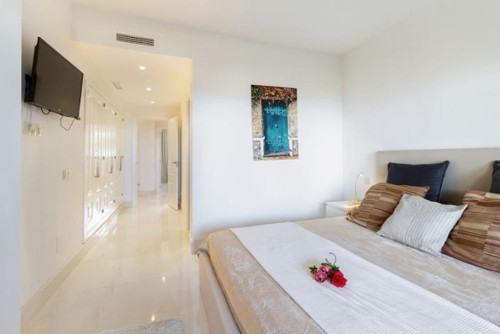 Image No.18-2 Bed Apartment for sale