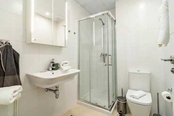 Image No.15-2 Bed Apartment for sale