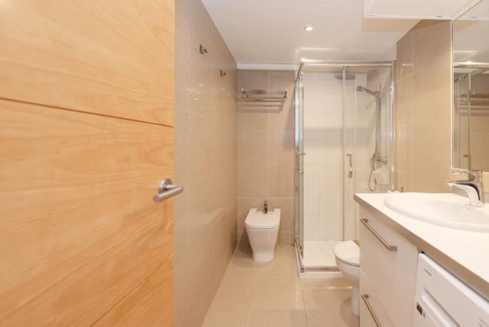 Image No.32-1 Bed Apartment for sale