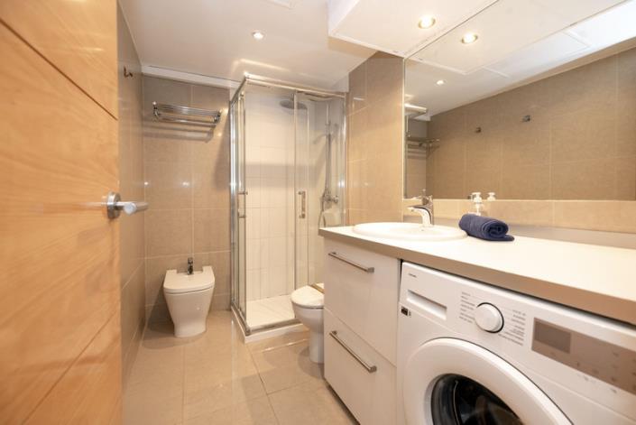 Image No.33-1 Bed Apartment for sale