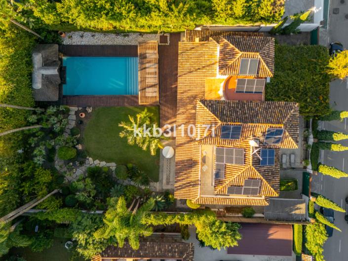 Image No.5-5 Bed Villa / Detached for sale