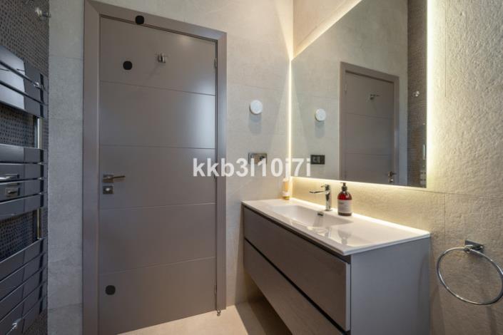 Image No.13-5 Bed Villa / Detached for sale