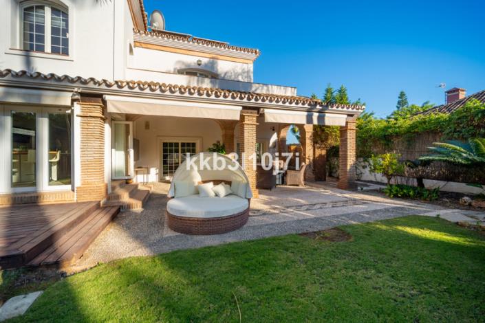 Image No.19-5 Bed Villa / Detached for sale