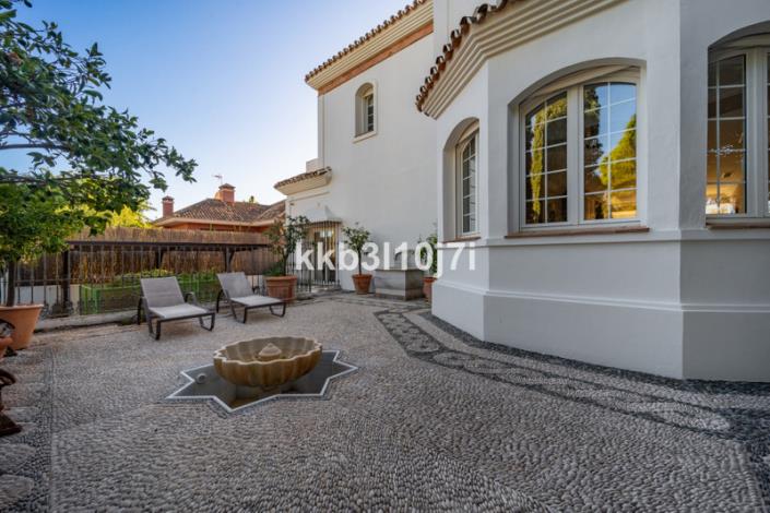 Image No.23-5 Bed Villa / Detached for sale