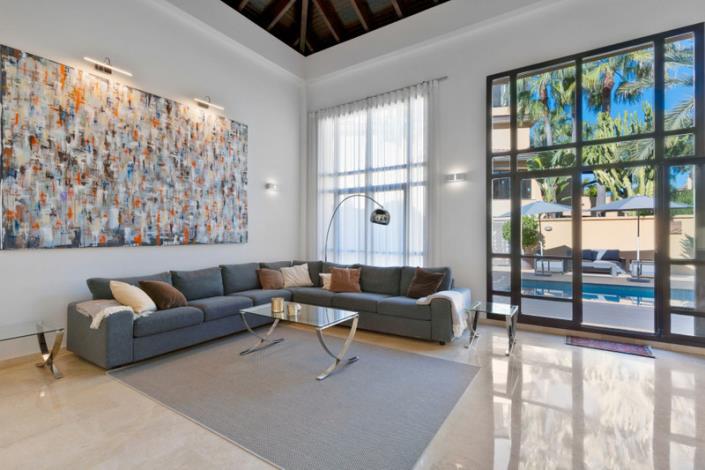 Image No.6-4 Bed Villa / Detached for sale