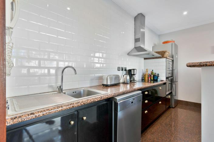 Image No.9-4 Bed Villa / Detached for sale