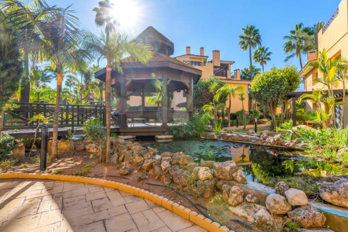 Image No.37-4 Bed Villa / Detached for sale