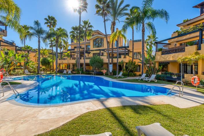 Image No.40-4 Bed Villa / Detached for sale