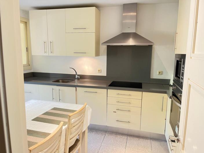 Image No.13-3 Bed Apartment for sale