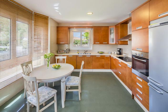 Image No.6-4 Bed Villa / Detached for sale