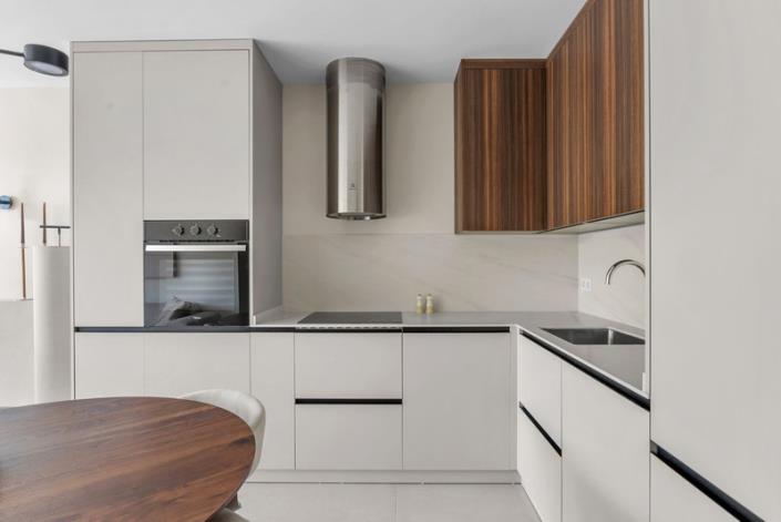 Image No.8-3 Bed Apartment for sale