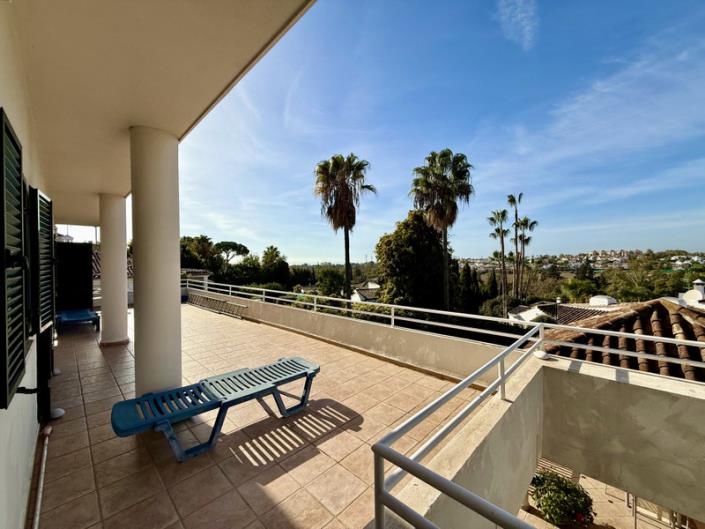 Image No.2-Villa / Détaché de 4 chambres à vendre à Guadalmina