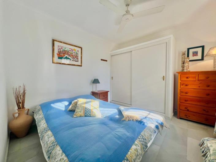 Image No.14-3 Bed Semi-Detached for sale