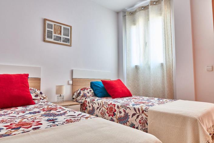 Image No.9-2 Bed Apartment for sale