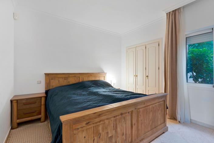 Image No.17-3 Bed Apartment for sale