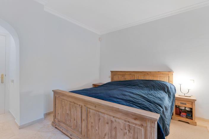 Image No.18-3 Bed Apartment for sale