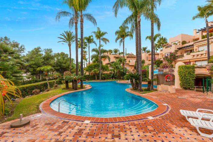 Image No.20-3 Bed Apartment for sale