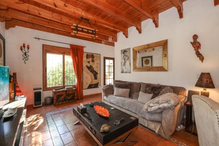 Image No.14-2 Bed Villa / Detached for sale